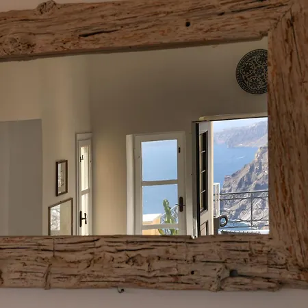 D' Aniel Mansion فيلة ثيرا