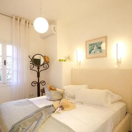 D' Aniel Mansion * Fira (Santorini)
