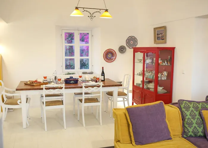 Villa D' Aniel Mansion Fira (Santorini)