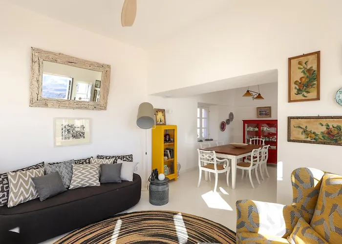 D' Aniel Mansion * Fira (Santorini)