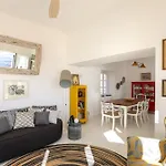D' Aniel Mansion * Fira (Santorini)
