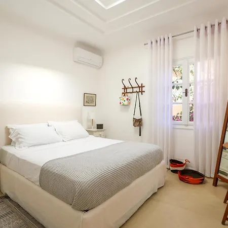 D' Aniel Mansion Villa Fíra